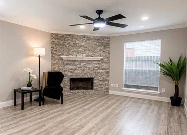 8622 Elm Lake Dr, Houston, TX 77083