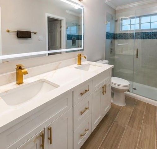 8622 Elm Lake Dr, Houston, TX 77083