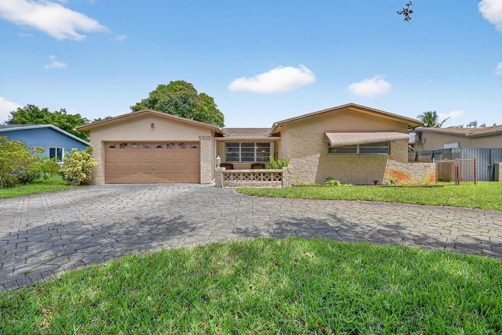 5305 Johnson St, Hollywood, FL 33021