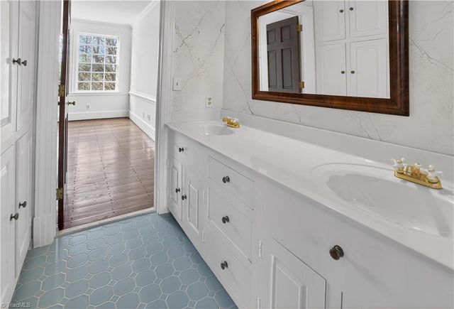 3316 Rockingham Road, Greensboro, NC 27407