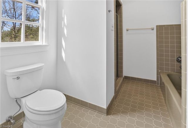 3316 Rockingham Road, Greensboro, NC 27407