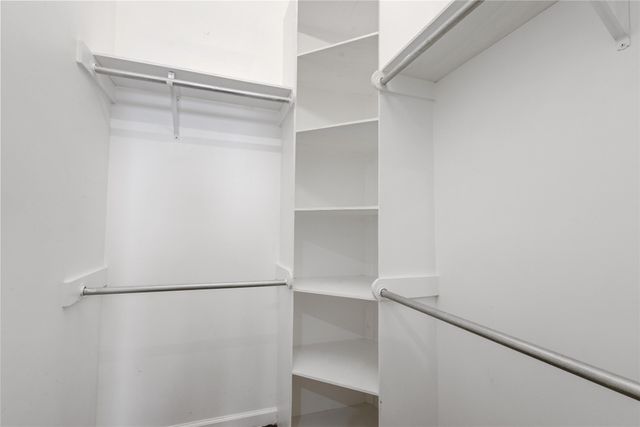 2534 Gladstone Drive, Dallas, TX 75211