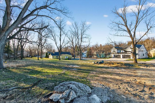 C Randolph Street N, Northville, MI 48167