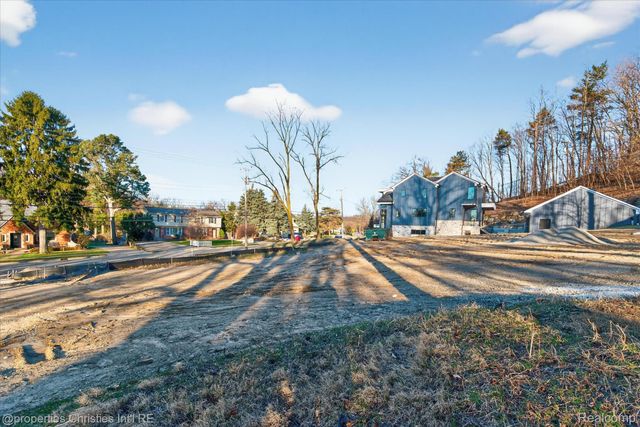 C Randolph Street N, Northville, MI 48167