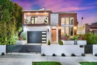 244 S Gramercy Place, Los Angeles, CA 90004