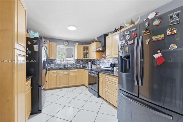 3140 NW 97th St, Miami, FL 33147