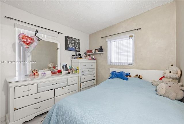 3140 NW 97th St, Miami, FL 33147