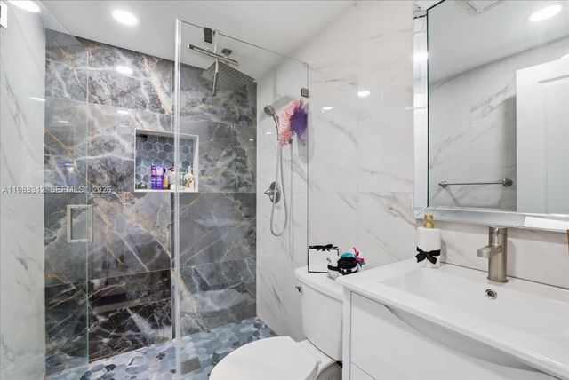 3140 NW 97th St, Miami, FL 33147