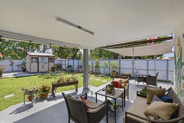 3140 NW 97th St, Miami, FL 33147