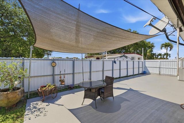 3140 NW 97th St, Miami, FL 33147