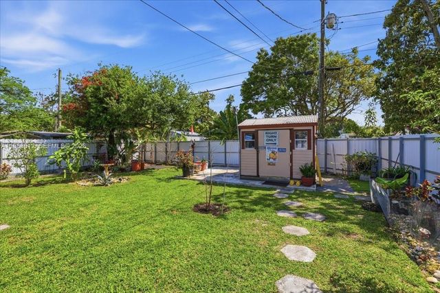 3140 NW 97th St, Miami, FL 33147