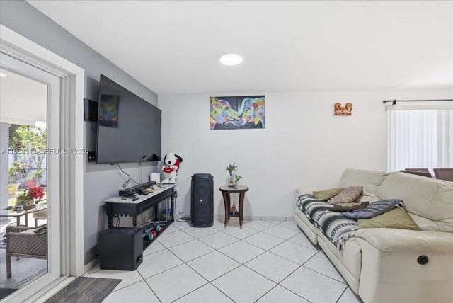 3140 NW 97th St, Miami, FL 33147