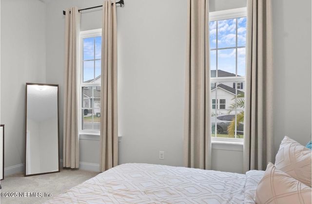 462 HILLENDALE Circle, St. Johns, FL 32259