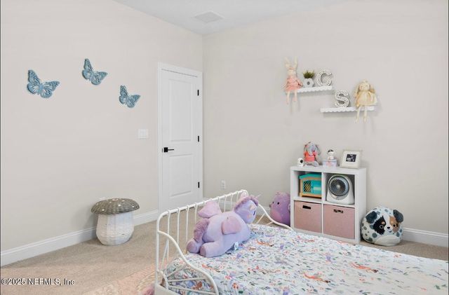 462 HILLENDALE Circle, St. Johns, FL 32259