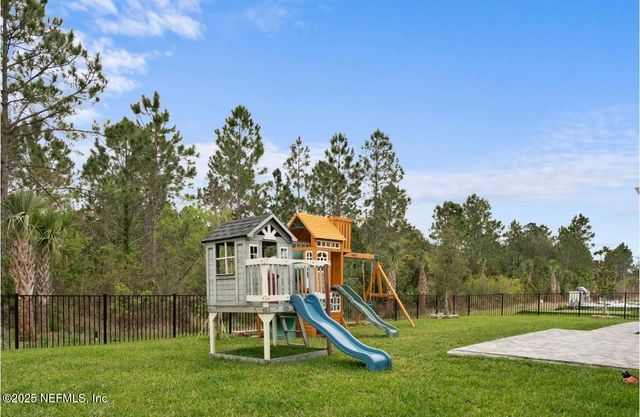 462 HILLENDALE Circle, St. Johns, FL 32259