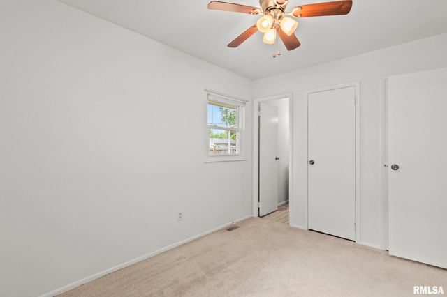 49 WESTMINISTER Drive, Chatham, IL 62629