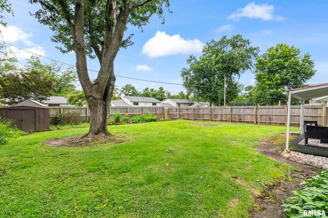 49 WESTMINISTER Drive, Chatham, IL 62629