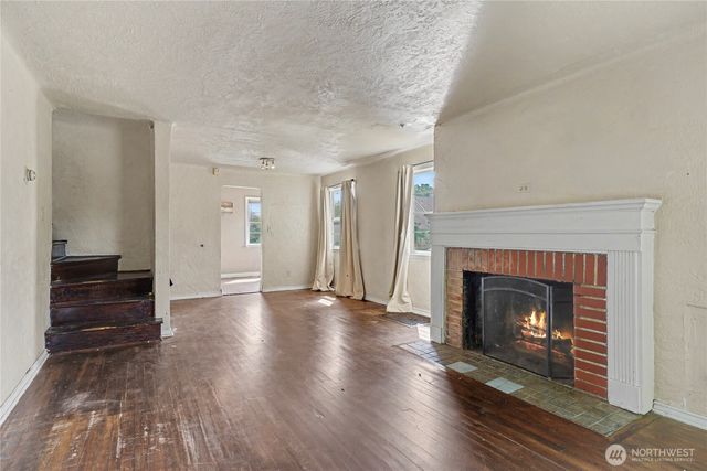 6422 28th Avenue S, Seattle, WA 98108