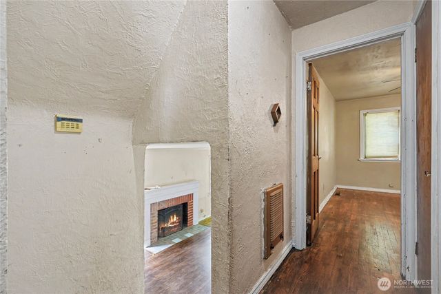 6422 28th Avenue S, Seattle, WA 98108
