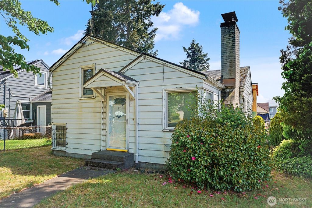 6422 28th Avenue S, Seattle, WA 98108