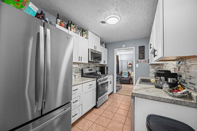 7318 Kelling Street, Davenport, IA 52806