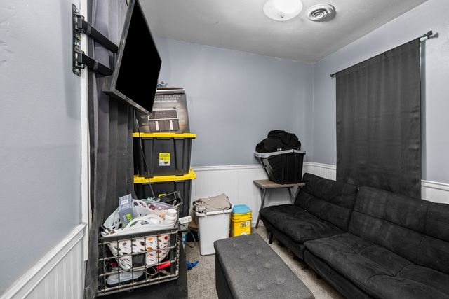 7318 Kelling Street, Davenport, IA 52806