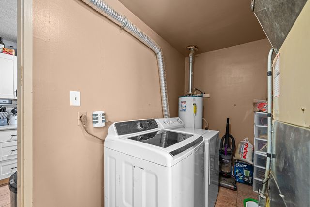 7318 Kelling Street, Davenport, IA 52806