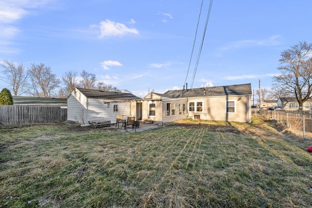 7318 Kelling Street, Davenport, IA 52806