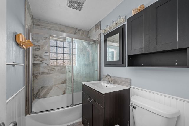 7318 Kelling Street, Davenport, IA 52806