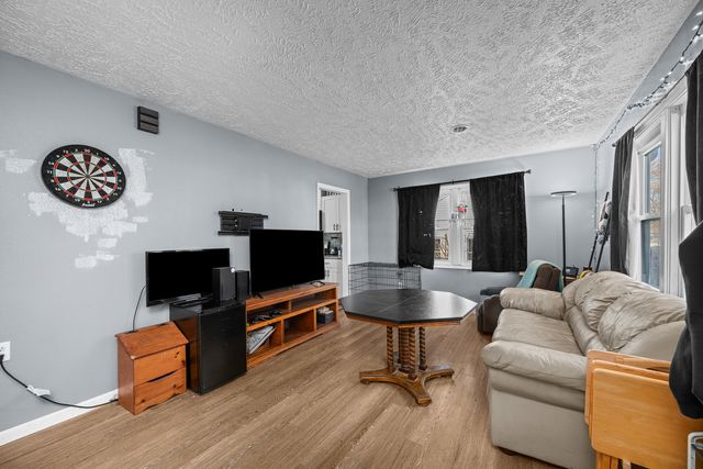 7318 Kelling Street, Davenport, IA 52806