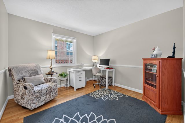 1340 Williamsburg Road, Rockford, IL 61107