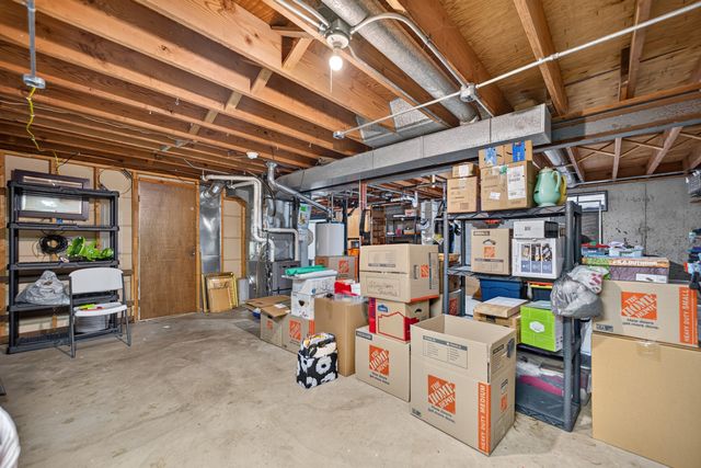 1340 Williamsburg Road, Rockford, IL 61107