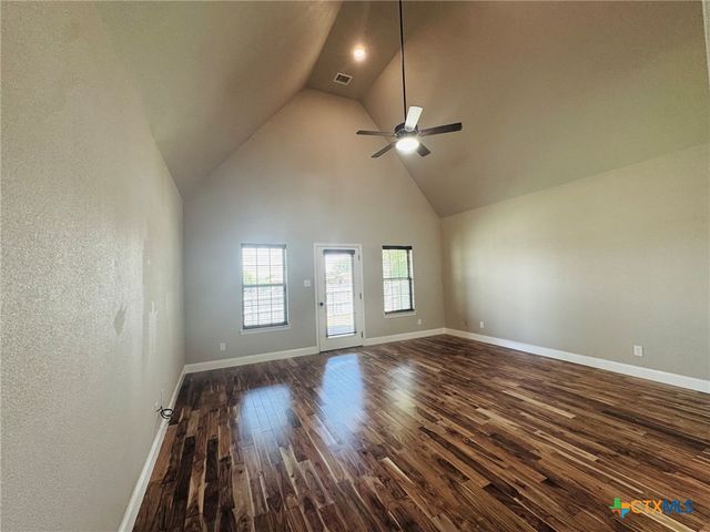 2021 Harvest Drive, Nolanville, TX 76559