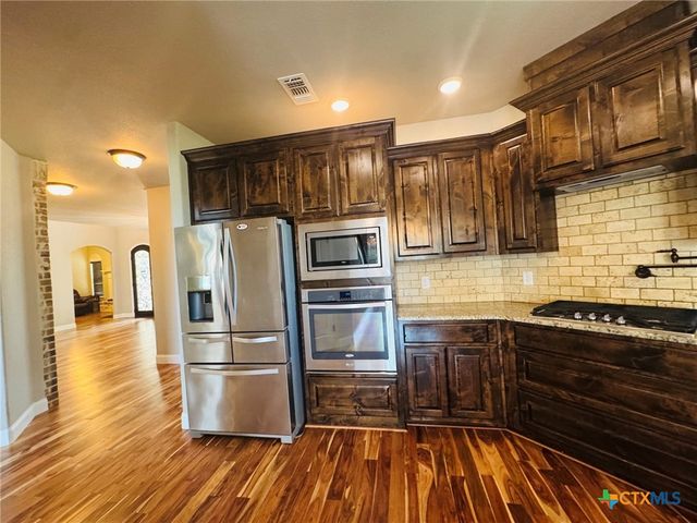 2021 Harvest Drive, Nolanville, TX 76559