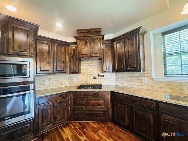 2021 Harvest Drive, Nolanville, TX 76559