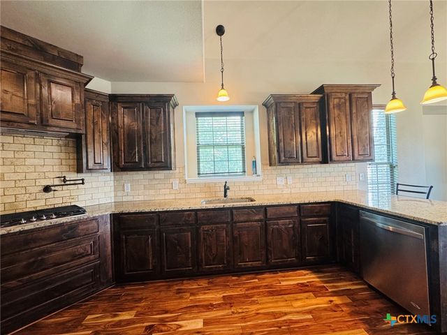 2021 Harvest Drive, Nolanville, TX 76559