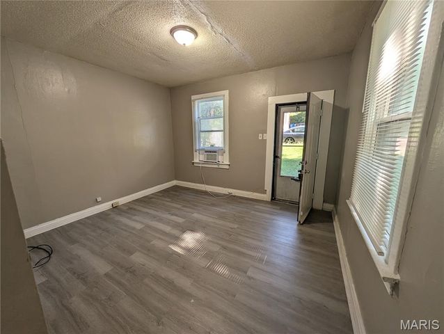 7044 Beulah Avenue, Jennings, MO 63136
