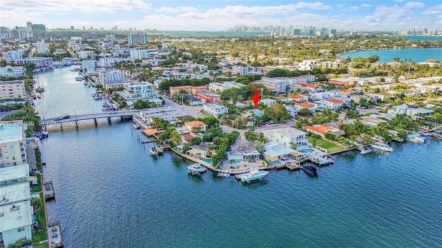 620 86th St B, Miami Beach, FL 33141