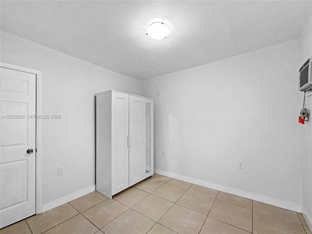 620 86th St B, Miami Beach, FL 33141