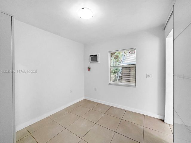 620 86th St B, Miami Beach, FL 33141