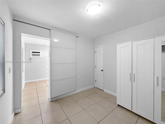 620 86th St B, Miami Beach, FL 33141