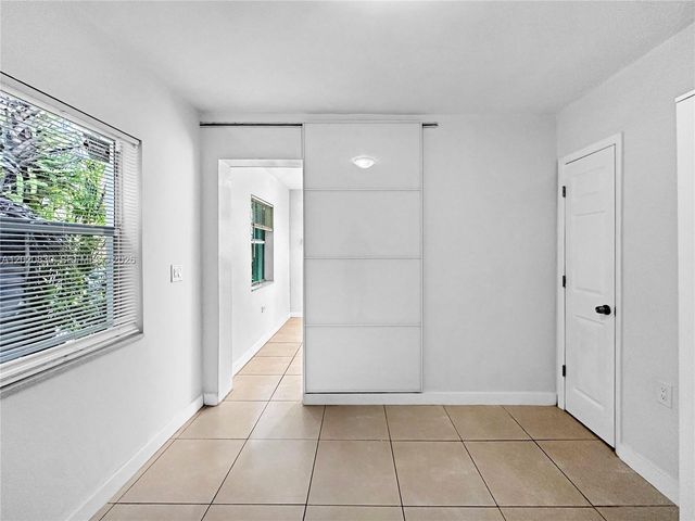 620 86th St B, Miami Beach, FL 33141