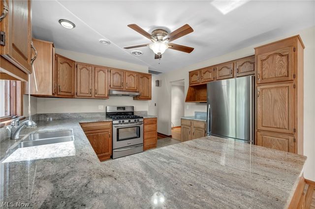 117 Tomahawk Drive, Avon Lake, OH 44012