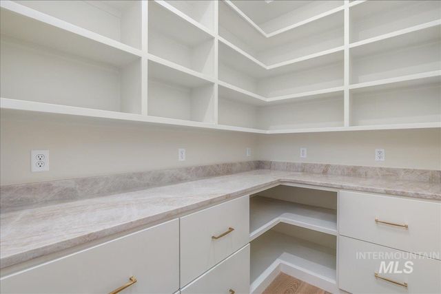 6400 N High Valley, Boise, ID 83714