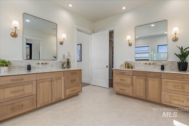 6400 N High Valley, Boise, ID 83714