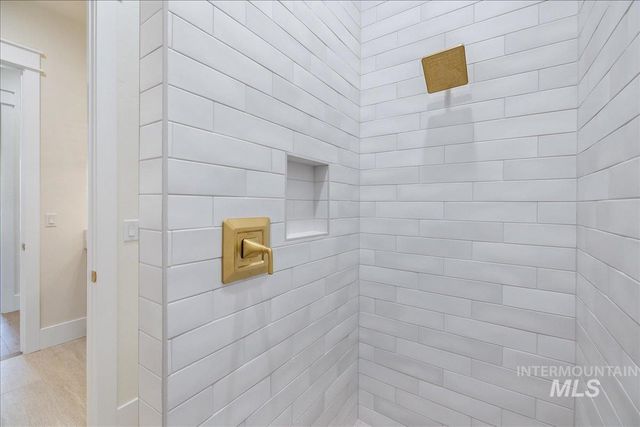 6400 N High Valley, Boise, ID 83714