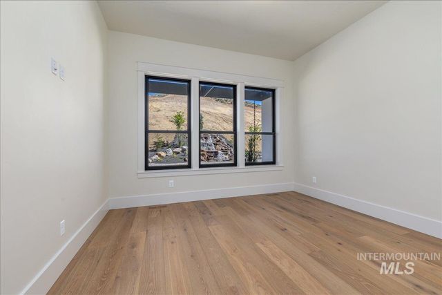 6400 N High Valley, Boise, ID 83714