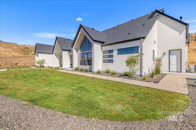 6400 N High Valley, Boise, ID 83714