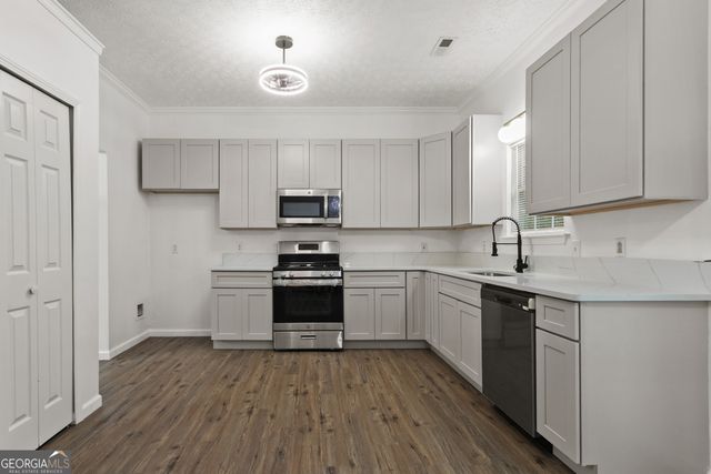 164 Bradford Station Drive, Sharpsburg, GA 30277