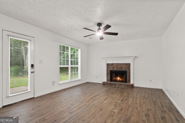 164 Bradford Station Drive, Sharpsburg, GA 30277